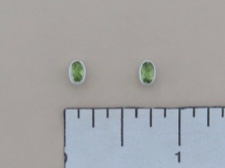 Peridot Oval Post