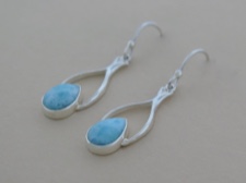 Larimar in Wishbone