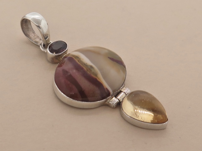 Mookaite Pendant - Click Image to Close