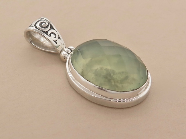 Prehnite Pendant - Click Image to Close