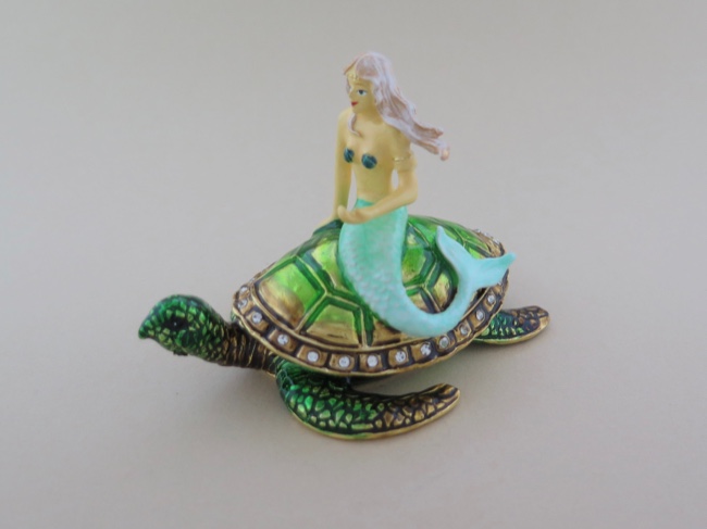 Enamel Box - Mermaid on Her Turtle - Click Image to Close