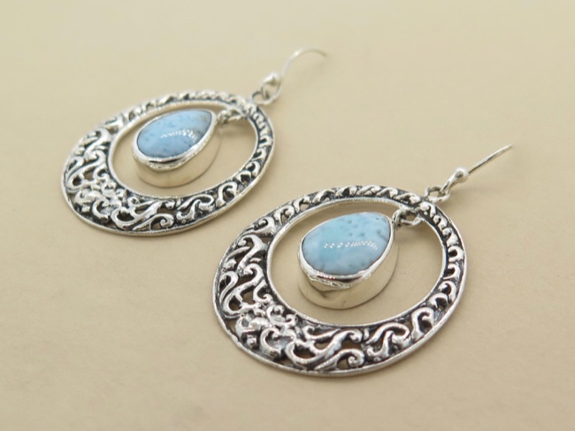 Larimar Tear in Circle - Click Image to Close