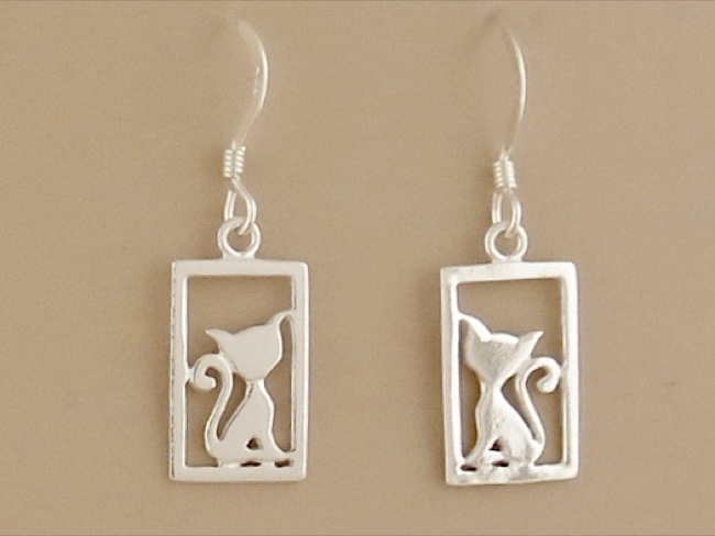 Precious Cat Earrings - Click Image to Close