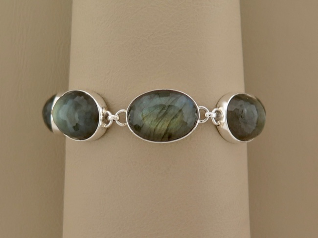 Lovely Labradorite - Click Image to Close