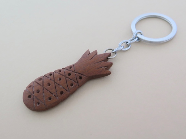 Wooden Pineapple Carving Keyring Phillipines - Click Image to Close