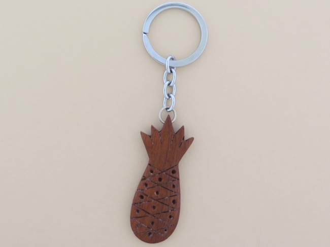 Wooden Pineapple Carving Keyring Phillipines - Click Image to Close