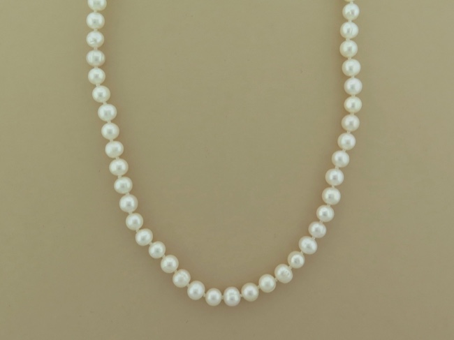 Pearls Classic White - Click Image to Close