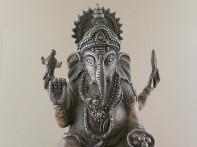Old, Casted White Metal of Highly Revered Ganesha - Click Image to Close