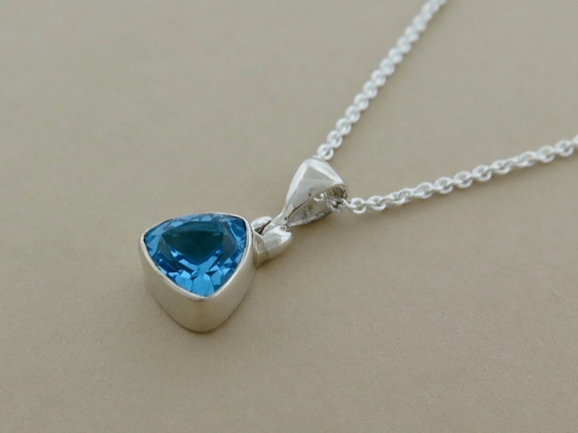 Blue Topaz Triangle - Click Image to Close