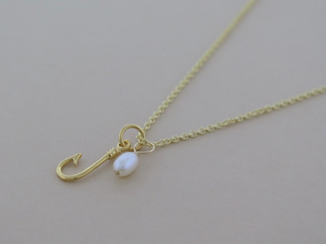 Gold Hook with Pearl - Click Image to Close