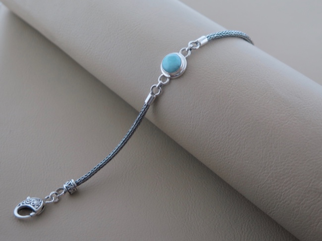 Larimar Round - Click Image to Close