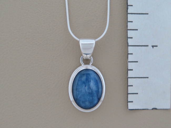 Kyanite Oval Necklace - Click Image to Close