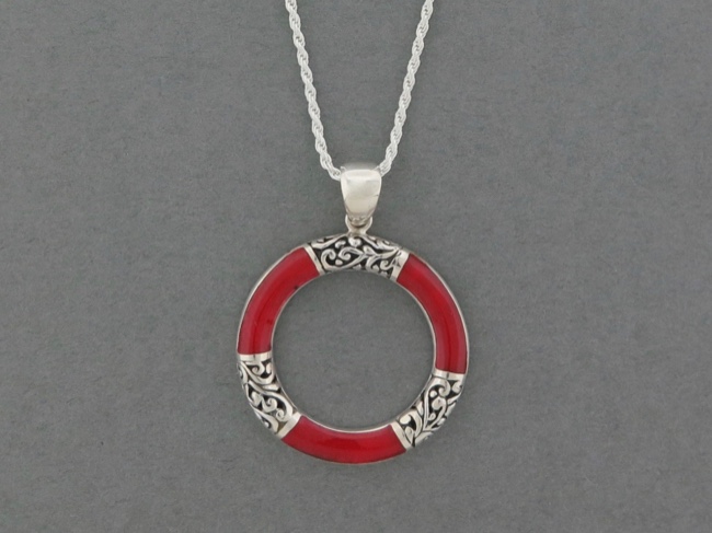 Inlaid Circle Necklace - Click Image to Close