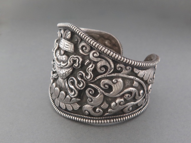 Tibetan Silver Cuff - Click Image to Close