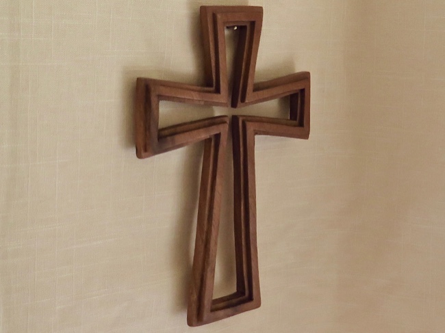 Handcarved Raintree Wood Cross from Bali - Click Image to Close