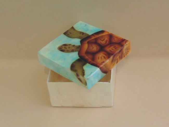 Capiz Shell Airbrushed Turtle Box from Phillipines - Click Image to Close