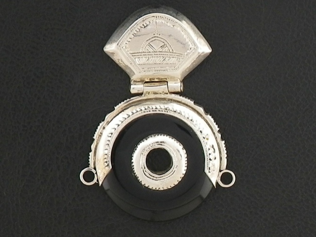 Tuareg Onyx Pendant - Click Image to Close