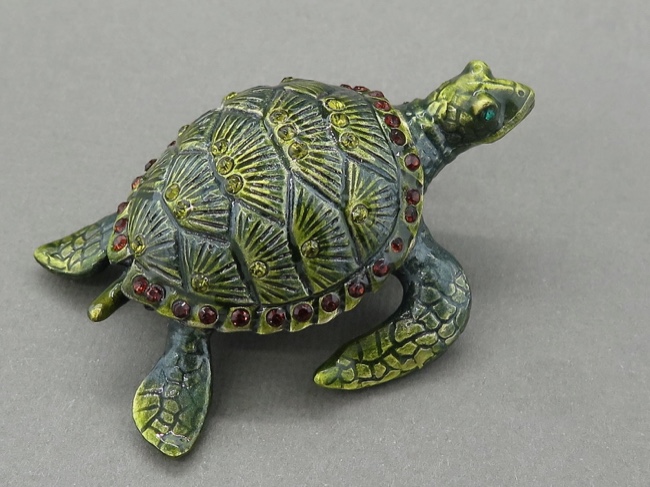 Enamel Box - Sea Turtle with Austrian Crystals - Click Image to Close