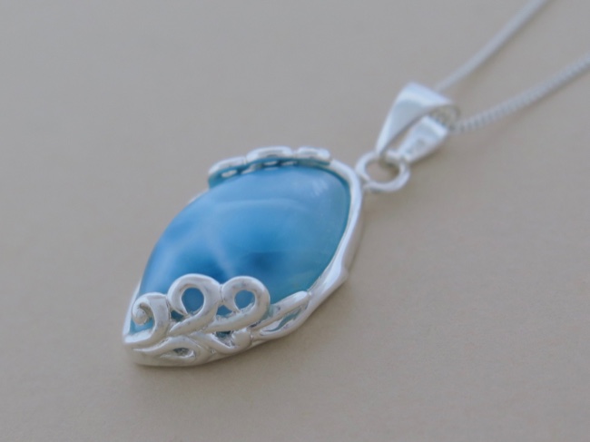 Larimar Flowing Curls - Click Image to Close