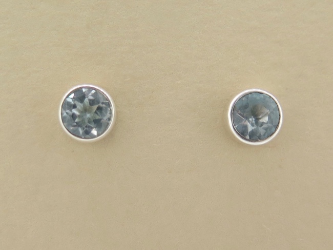 Blue Topaz Posts - Click Image to Close