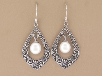 Pearl Ornate Dangle