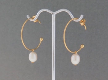 Gold Verm Hoop with Pearl