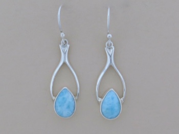 Larimar in Wishbone